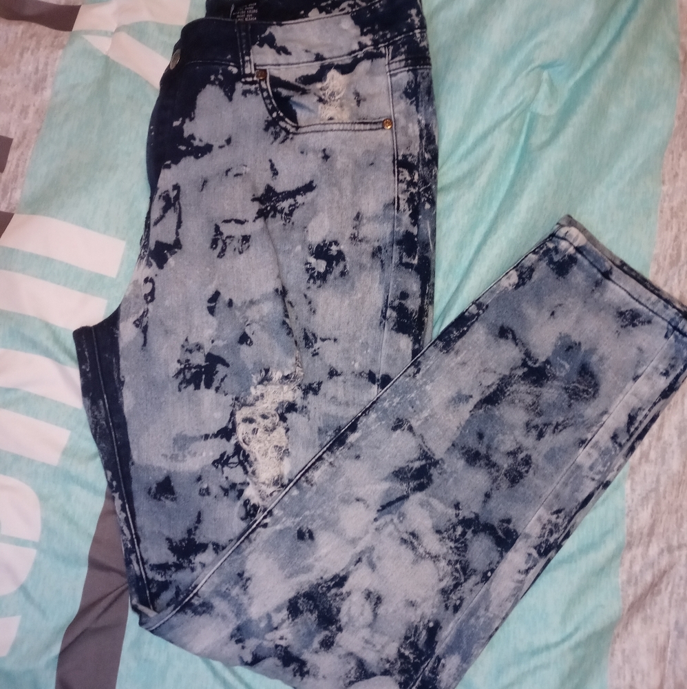 Made For You Destressed Slim Blue Jeans